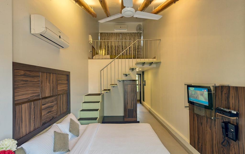 Shreyas Hotel ماهاباليشوار الغرفة الصورة
