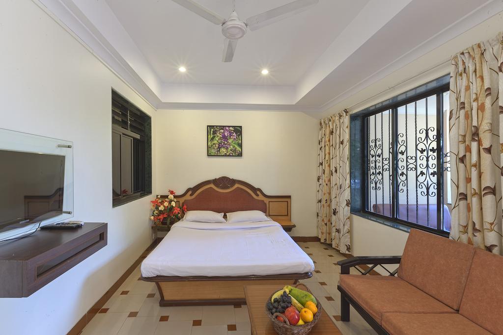 Shreyas Hotel ماهاباليشوار الغرفة الصورة
