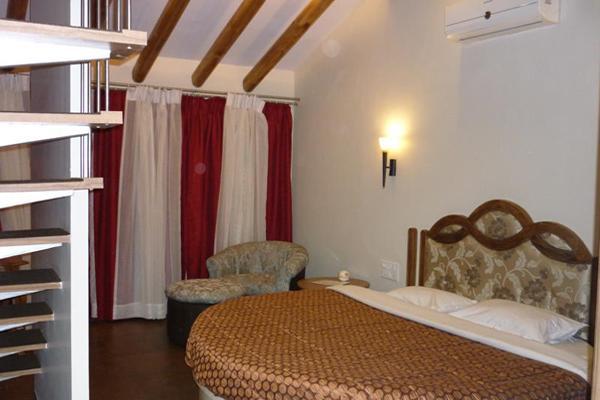 Shreyas Hotel ماهاباليشوار المظهر الخارجي الصورة